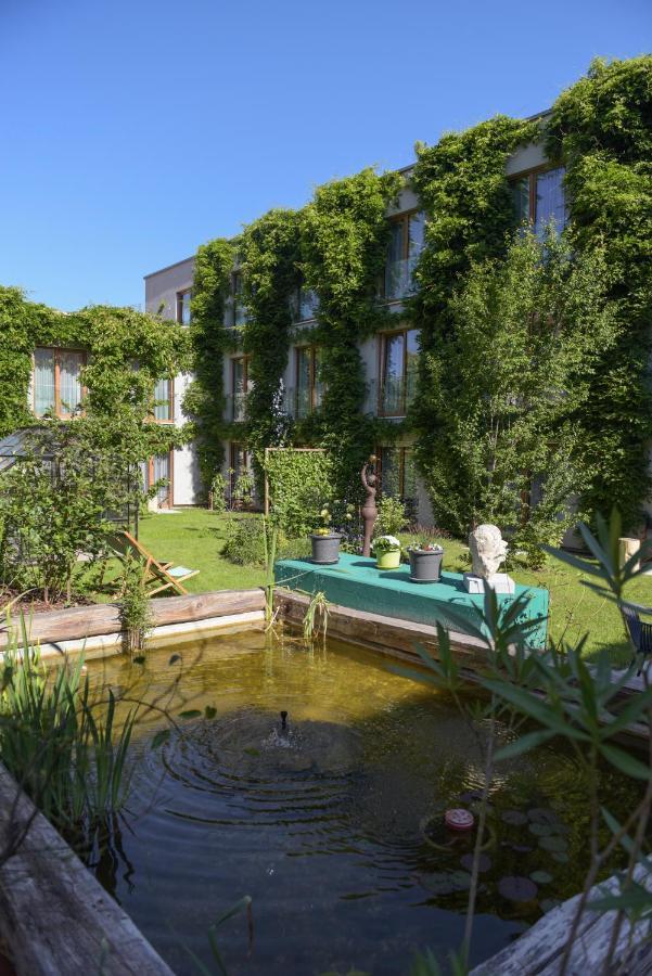 Green Spirit Hotel Ratisbona Exterior foto